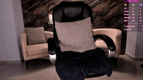 Sophie  Palmer online show from 02-20-25, 02:57