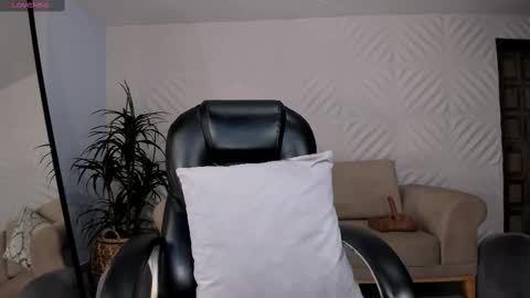 Sophie  Palmer online show from 02-24-25, 06:04