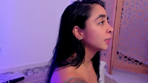 sophierooy online show from 12-13-24, 01:04