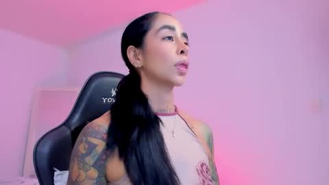 sophierooy online show from 05-18-26, 11:43