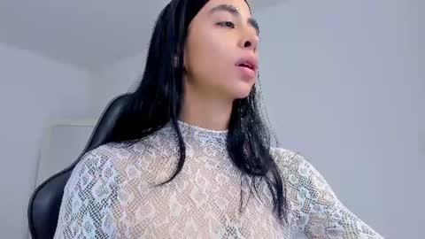sophierooy online show from 07-13-26, 11:07