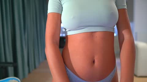       online show from 10-20-25, 05:24