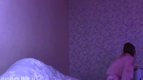 Sophie and my bestie Mandy    online show from 01-18-25, 07:15