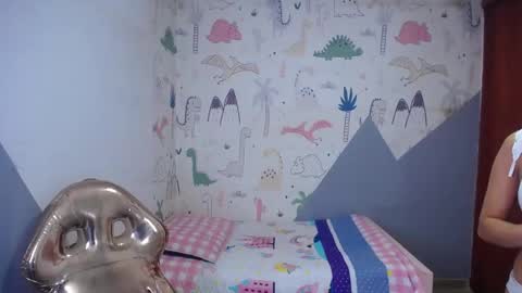 Sophia  online show from 12-16-25, 01:16