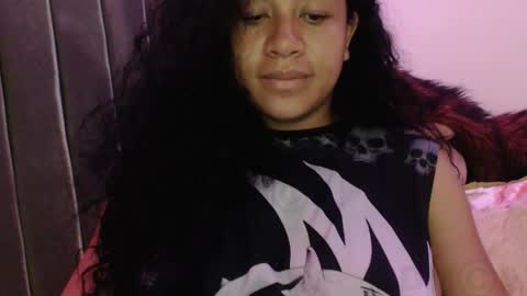 Sophia this is not my real name online show from 11-25-25, 01:05