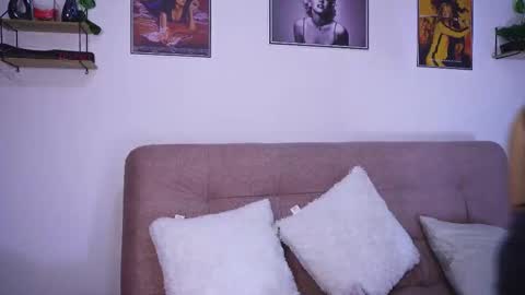 Snapshot of sophiiecums chatting on 11-24-25, 12:32 Sophiie online show from 11-24-25, 12:32