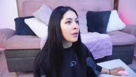 Sophiie online show from 03-17-26, 01:54