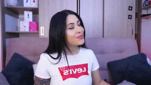 Sophiie online show from 03-27-26, 03:12