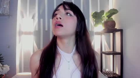 SOPHY ROGERS online show from 02-11-25, 06:01