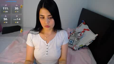 Snapshot of sophy_whiite_ chatting on 10-22-25, 09:14 Sophy online show from 10-22-25, 09:14
