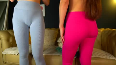 Snapshot of sophydiva chatting on 11-24-25, 06:24 Sophydiva online show from 11-24-25, 06:24