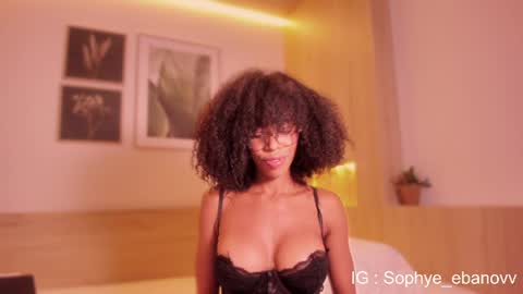 Snapshot of sophye_ebanov chatting on 03-27-26, 01:33 SEE U HERE OF online show from 03-27-26, 01:33