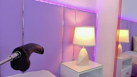 Sophy online show from 11-28-25, 11:57