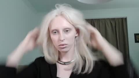 sora999999999 online show from 04-02-26, 07:22