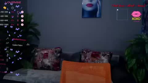 Lisa online show from 06-19-26, 03:11