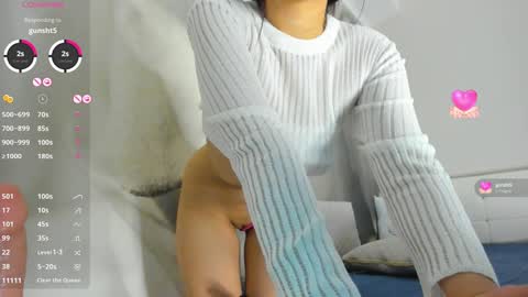 Mia online show from 12-24-24, 11:22