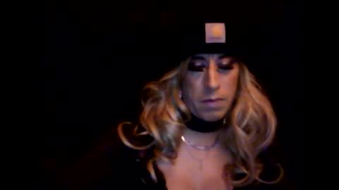 Snapshot of soulflydc chatting on 01-18-26, 12:14 soulflydc online show from 01-18-26, 12:14