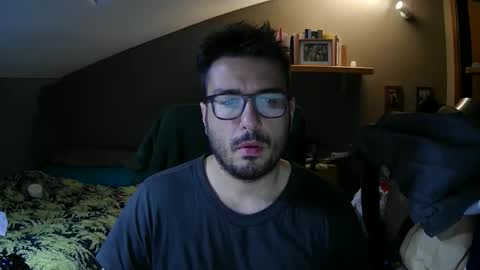 Snapshot of soulground77 chatting on 11-03-25, 09:16 Lucag88 online show from 11-03-25, 09:16