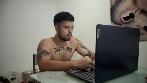 Snapshot of soulmanager69 chatting on 10-21-25, 04:57 soulmanager69 online show from 10-21-25, 04:57