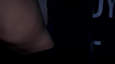 Snapshot of soulsurfer1985 chatting on 09-12-25, 02:33 soulsurfer1985 online show from 09-12-25, 02:33