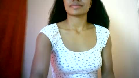Snapshot of sourayaa chatting on 06-18-26, 10:09 sourayaa online show from 06-18-26, 10:09