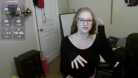 Snapshot of southerbunny chatting on 12-23-24, 12:41 Bunnydathug online show from 12-23-24, 12:41