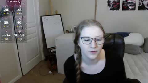 Snapshot of southerbunny chatting on 01-19-25, 09:11 Bunnydathug online show from 01-19-25, 09:11