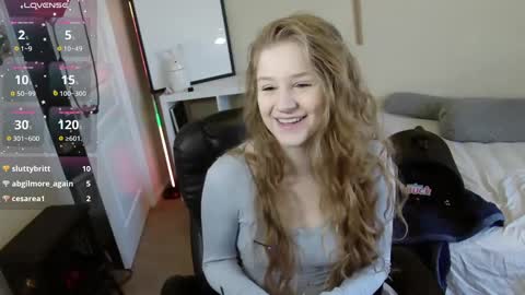 Snapshot of southerbunny chatting on 03-10-25, 02:16 Bunnydathug online show from 03-10-25, 02:16