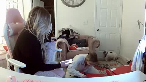 Snapshot of southernbarbii chatting on 01-16-25, 11:16 Your Barbii online show from 01-16-25, 11:16