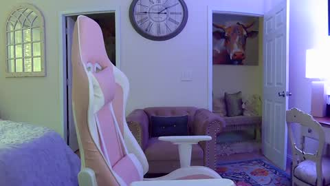 Snapshot of southernbarbii chatting on 02-23-25, 12:27 Your Barbii online show from 02-23-25, 12:27