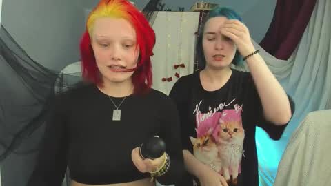 Snapshot of sova_energy chatting on 01-14-26, 09:09 Leah online show from 01-14-26, 09:09