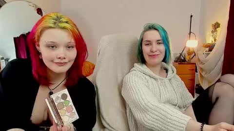 Snapshot of sova_energy chatting on 02-17-26, 12:29 Leah online show from 02-17-26, 12:29