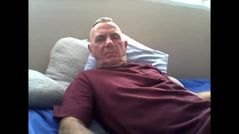 Snapshot of sox1957 chatting on 11-16-25, 05:29 sox1957 online show from 11-16-25, 05:29