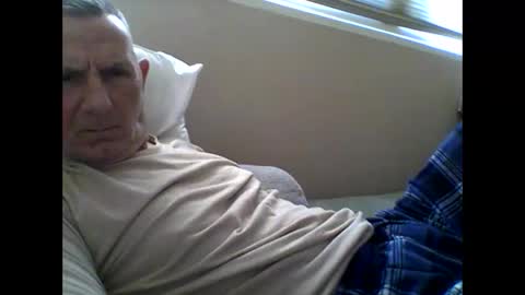 Snapshot of sox1957 chatting on 11-27-25, 01:46 sox1957 online show from 11-27-25, 01:46