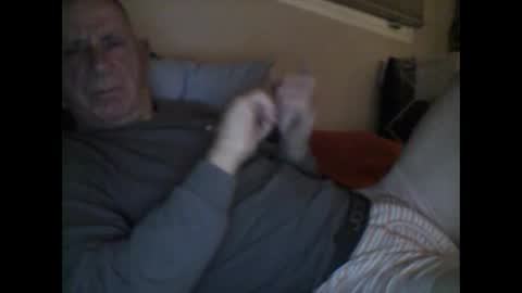 Snapshot of sox1957 chatting on 12-01-25, 12:04 sox1957 online show from 12-01-25, 12:04