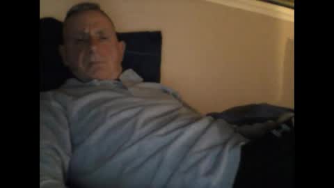 Snapshot of sox1957 chatting on 12-15-25, 12:59 sox1957 online show from 12-15-25, 12:59