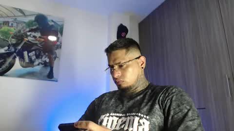 Snapshot of soy_apolo chatting on 06-03-26, 04:37 soy_apolo online show from 06-03-26, 04:37