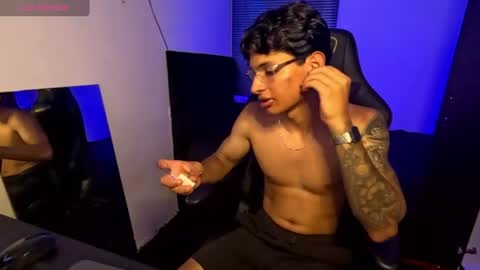 soy_samuel11 online show from 06-24-26, 02:32
