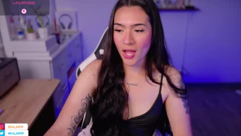 Luisa    online show from 11-08-25, 05:34