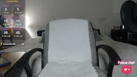 Snapshot of soyelcarlitos chatting on 02-11-25, 05:26 El Carlitos online show from 02-11-25, 05:26