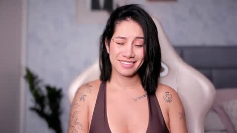 brisa  s online show from 11-18-25, 02:54