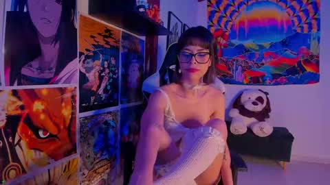 Snapshot of space__kittyy chatting on 12-14-24, 01:50 Val online show from 12-14-24, 01:50