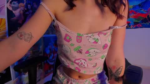 Snapshot of space__kittyy chatting on 12-30-24, 06:09 Val online show from 12-30-24, 06:09