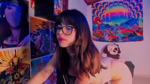 Snapshot of space__kittyy chatting on 03-07-25, 07:30 Val online show from 03-07-25, 07:30