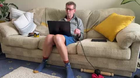 Snapshot of spaceman_fun chatting on 04-09-26, 03:50 spaceman_fun online show from 04-09-26, 03:50