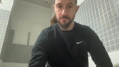 spainmenhot69 online show from 12-08-24, 11:35