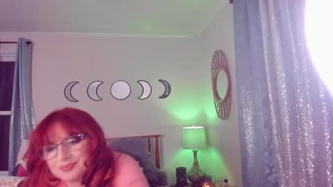 Snapshot of spankamber chatting on 01-27-25, 02:10 AmberSpanks online show from 01-27-25, 02:10