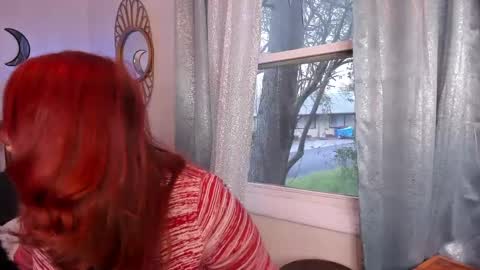Snapshot of spankamber chatting on 02-07-25, 01:04 AmberSpanks online show from 02-07-25, 01:04