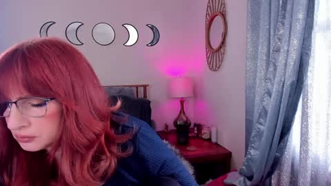 Snapshot of spankamber chatting on 02-16-25, 11:16 AmberSpanks online show from 02-16-25, 11:16