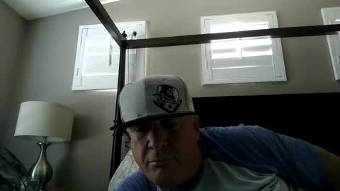 Snapshot of spankmebitches1 chatting on 09-30-25, 05:18 Slave online show from 09-30-25, 05:18